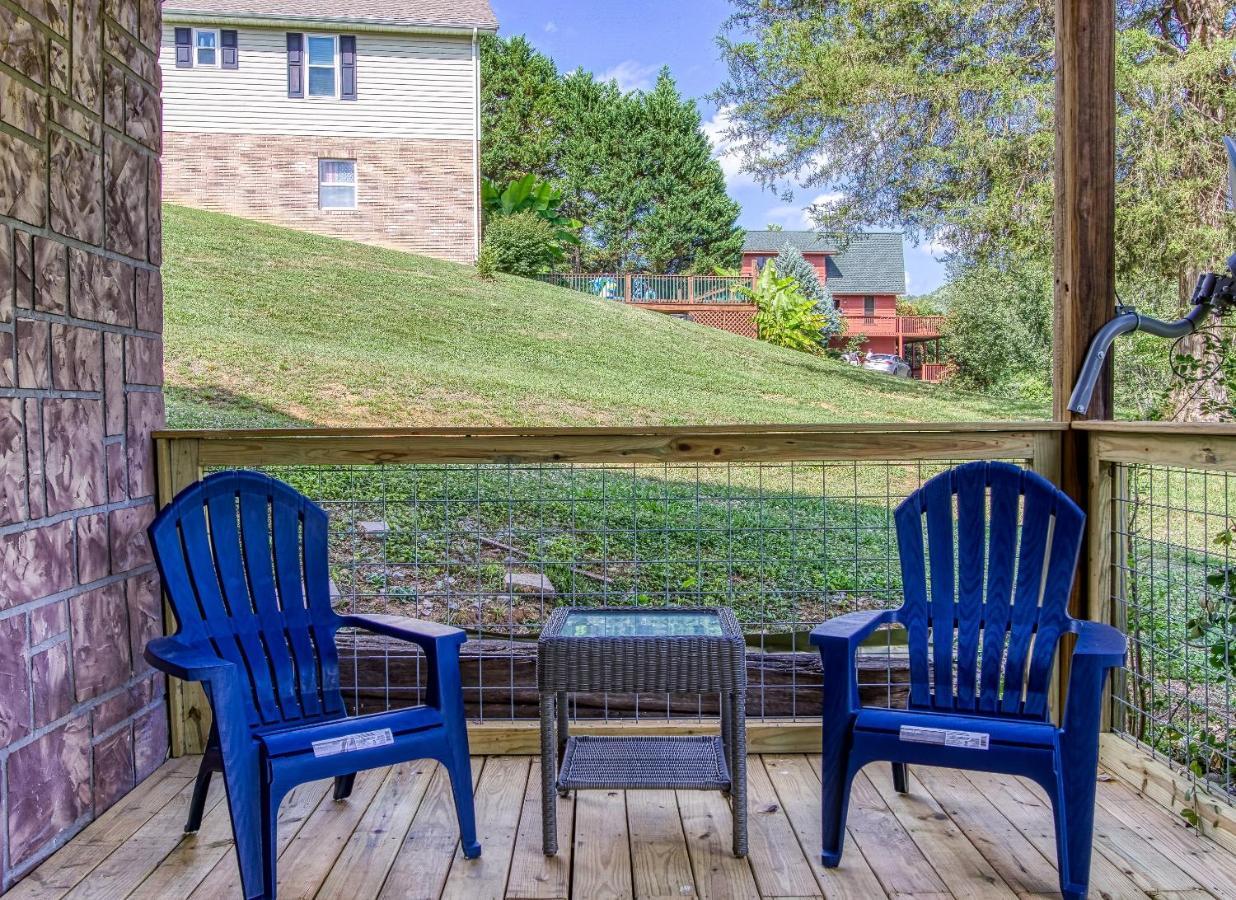Fun & Games By Honeybearcabins 2Br/1Ba Sleeps 7 Sevierville Exterior foto